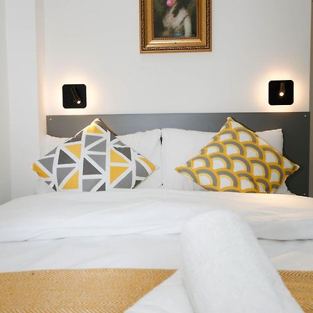 New Luxury Apartments In Central London Next To Shops, Cafes, Bars & Metro Londres Exterior foto