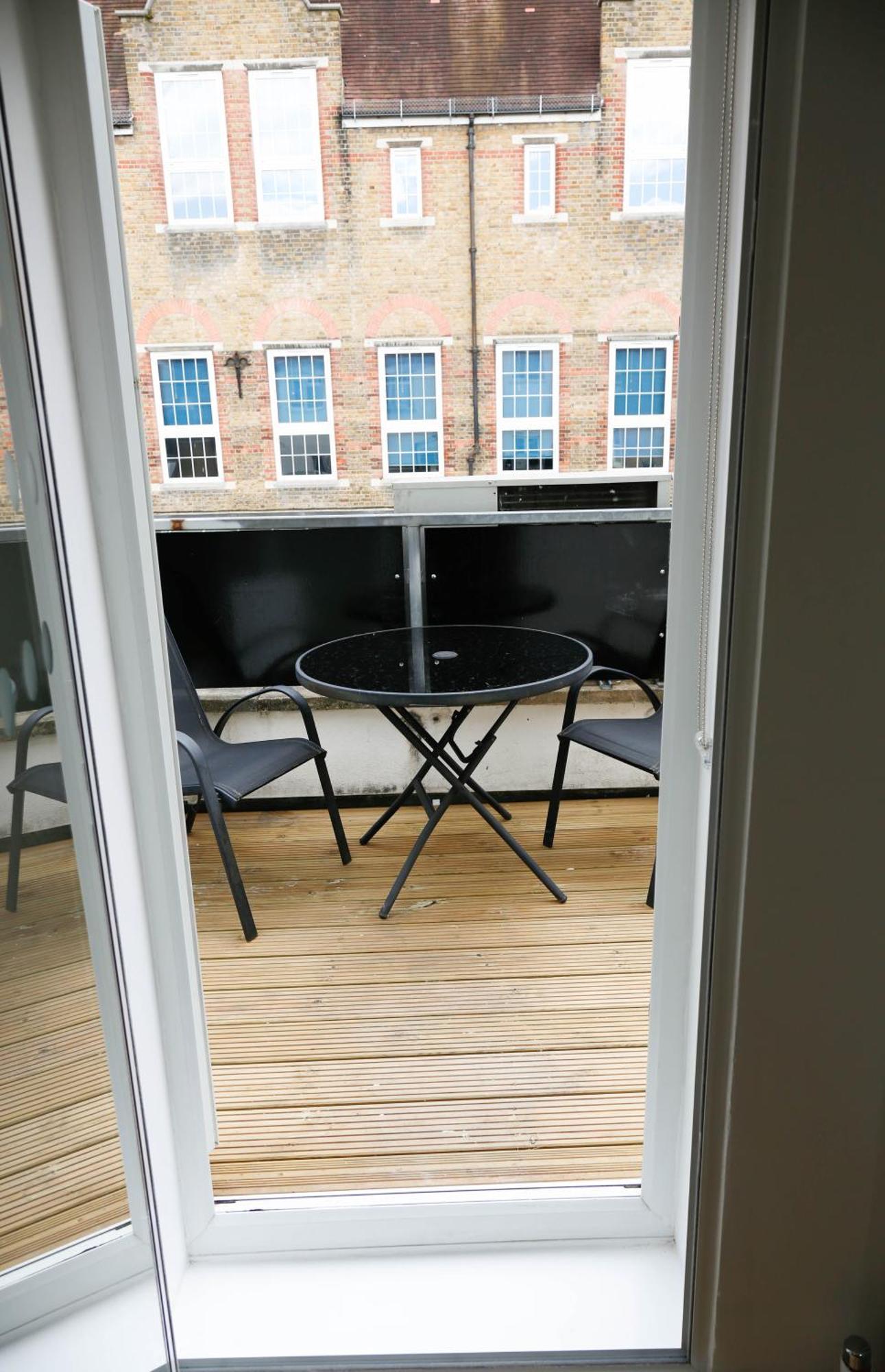 New Luxury Apartments In Central London Next To Shops, Cafes, Bars & Metro Londres Exterior foto