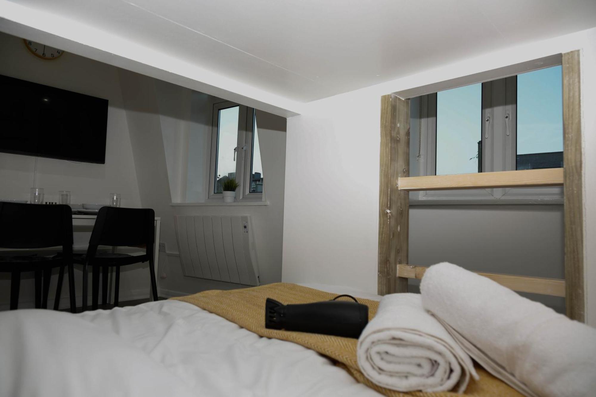 New Luxury Apartments In Central London Next To Shops, Cafes, Bars & Metro Londres Exterior foto