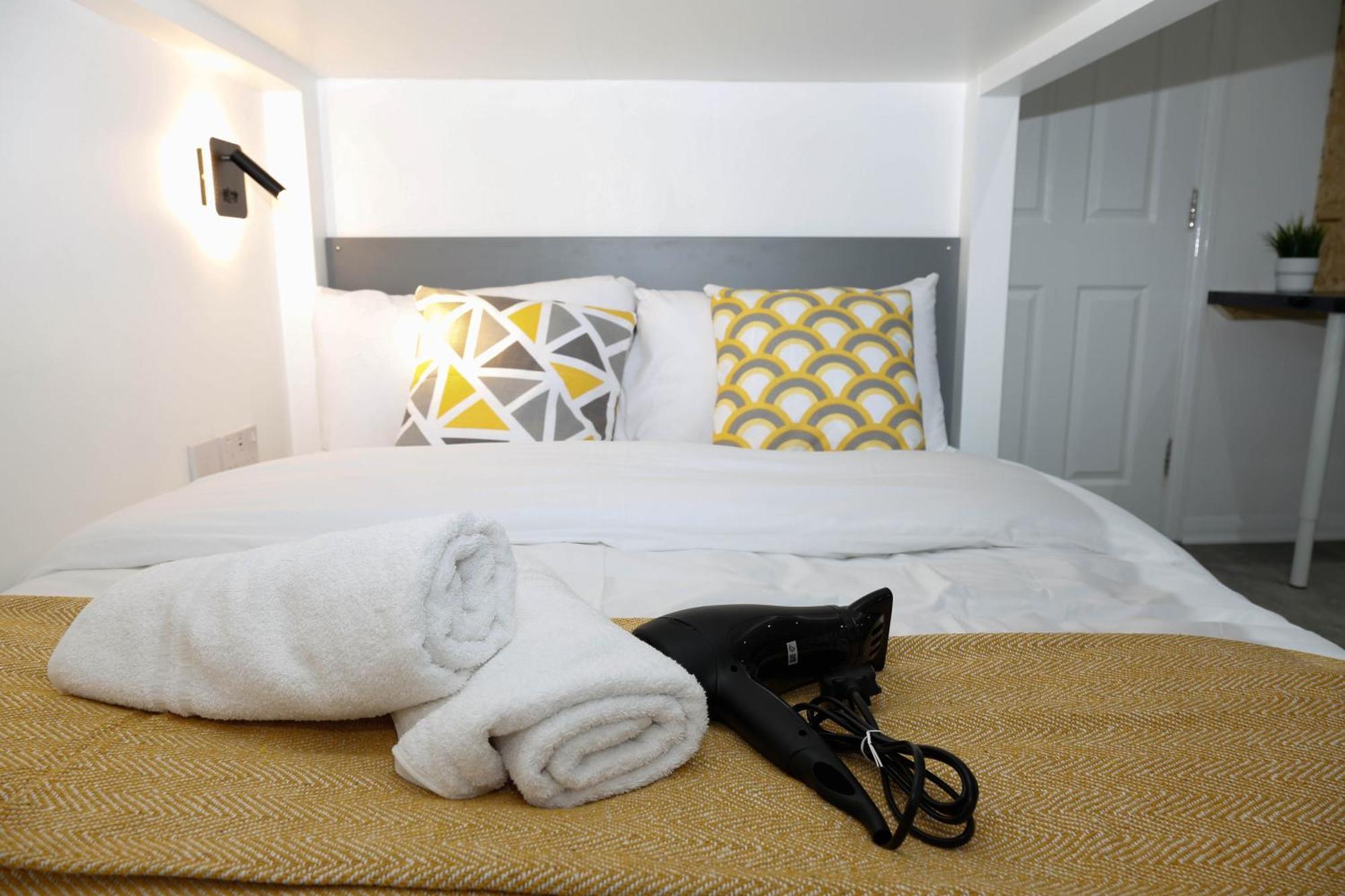 New Luxury Apartments In Central London Next To Shops, Cafes, Bars & Metro Londres Exterior foto