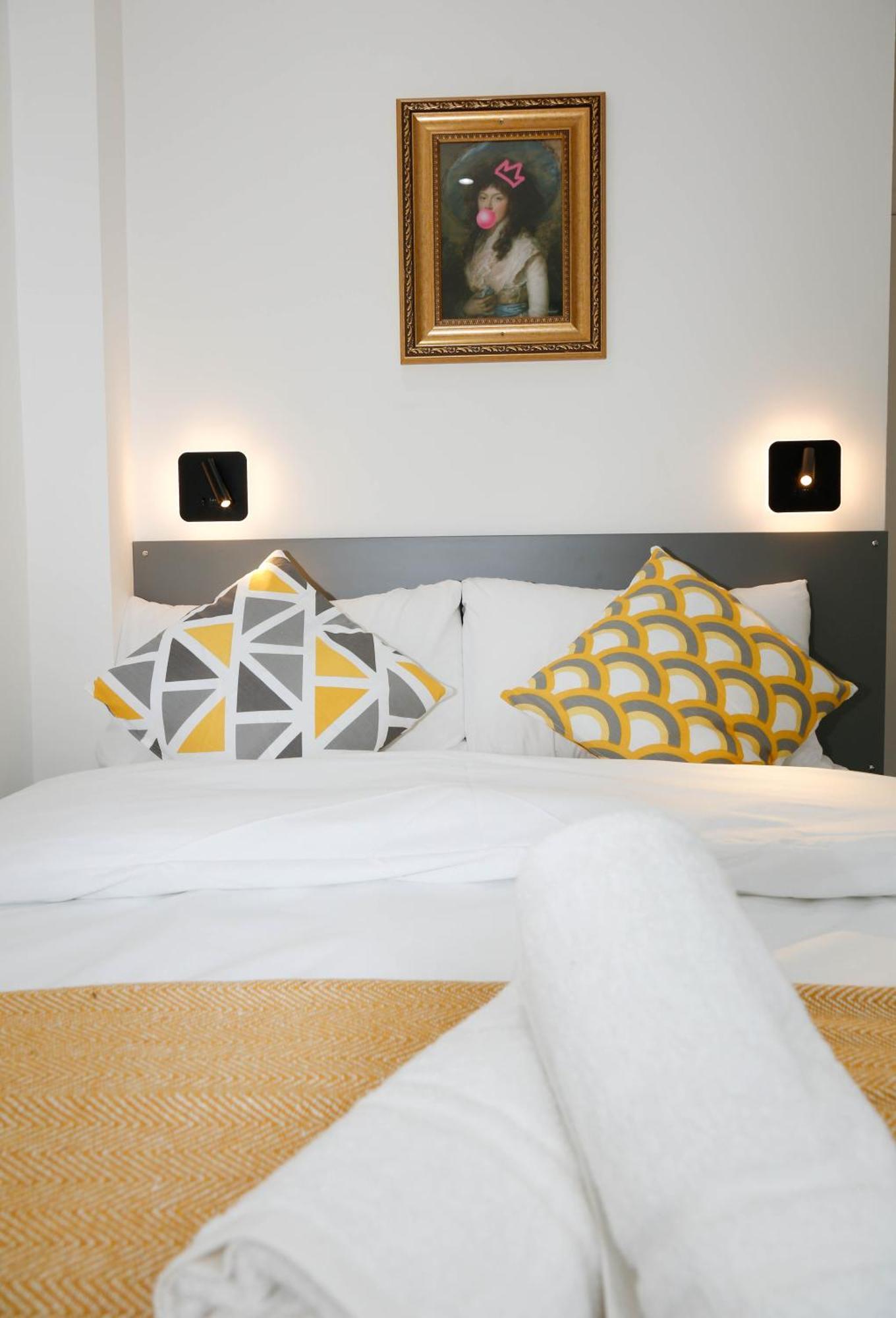 New Luxury Apartments In Central London Next To Shops, Cafes, Bars & Metro Londres Exterior foto